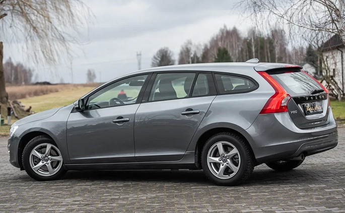 Volvo V60 cena 52900 przebieg: 125976, rok produkcji 2015 z Tłuszcz małe 436